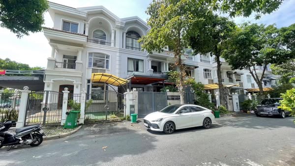 Biệt thự liền kề siêu đẹp khu nam viên Phú Mỹ Hưng