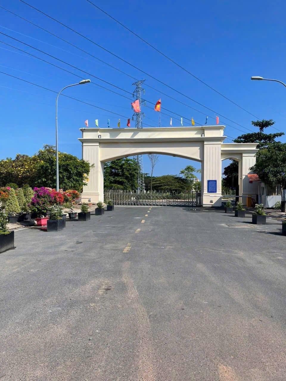 Bán đất Bộ Công An Phạm Hữu Lầu 